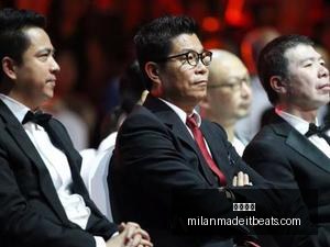 科比,亲和力满分,赛后不忘与,米兰体育官网,米兰体育赛事直播,米兰体育App下载,米兰体育登录,米兰体育平台